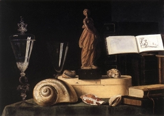 Statuette, Livres, Boîte de copeaux et Coquillages by Sebastian Stoskopff