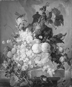 Vruchten en bloemen op een marmeren tafel by Gerrit Johan van Leeuwen