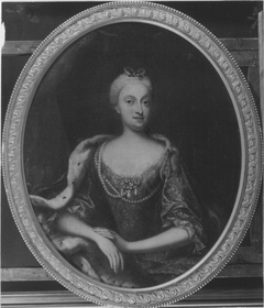 Kaiserin Maria Amalia, Gemahlin Kaiser Karls VII. by Georg Desmarées