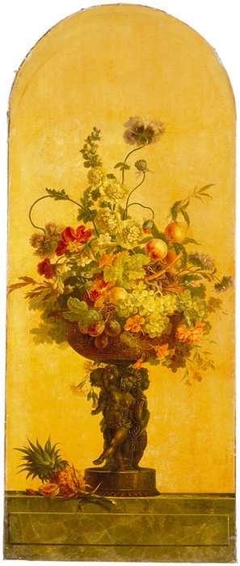 Geschilderd behangsel met voorstelling van bloemen en vruchten in een vaas by Willem van Leen