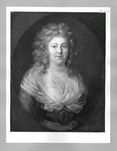 Porträt der Königin Friederike Henriette von Preußen (Mü.-Kartei: Königin Friederike Louise von Preußen) by Anton Graff