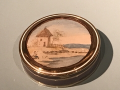 Snuffbox with a removable lid by Alexandra Feodorovna